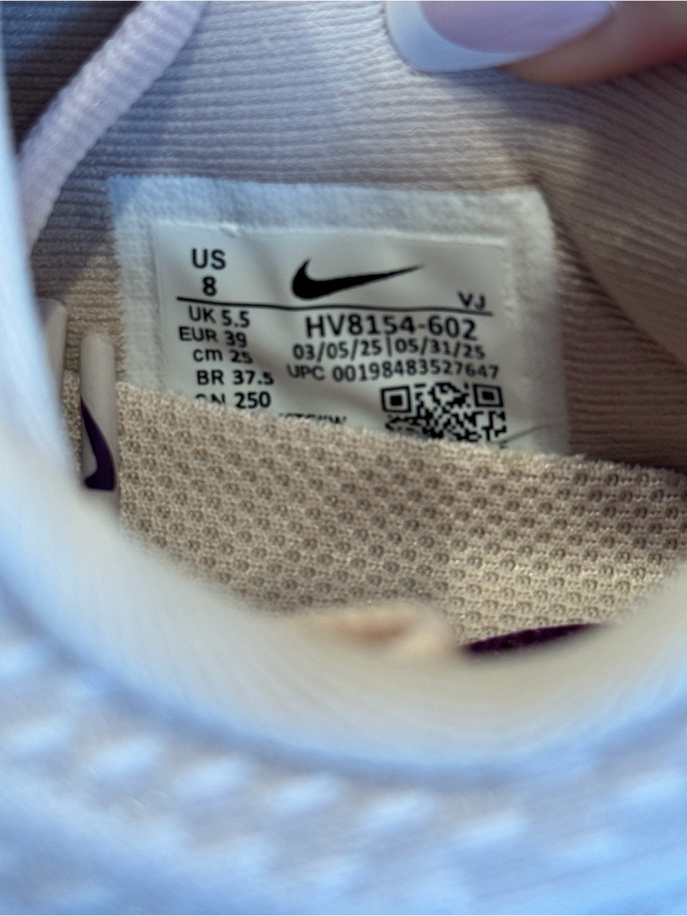 Women’s Nike Vomero Plus - Picture 4 of 5